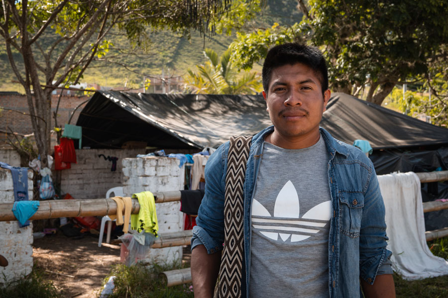 Entre la dignidad y el desarraigo